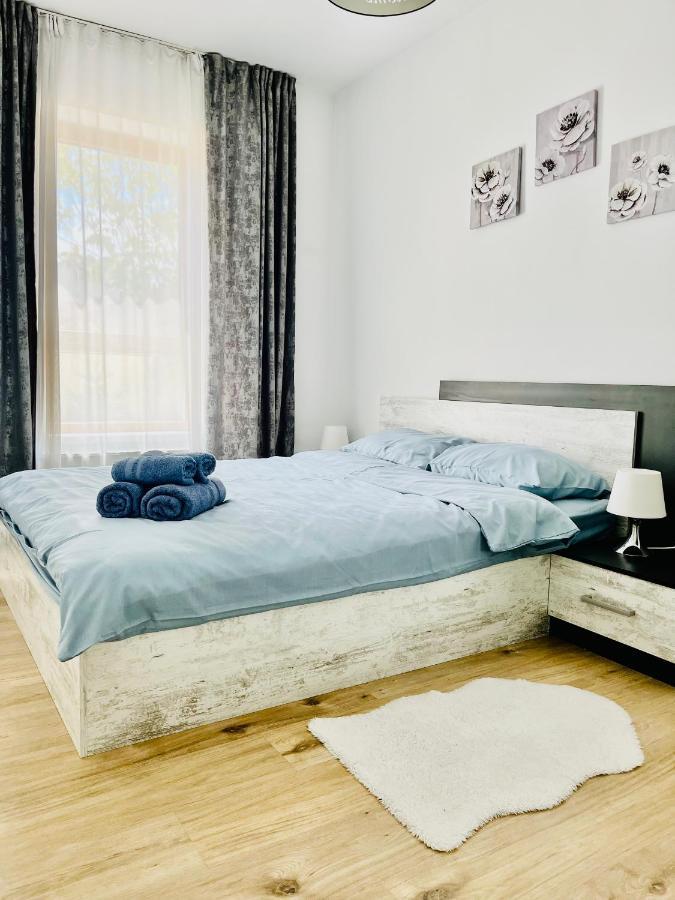 Apartament Rose Garden Apartman Bukarest Kültér fotó